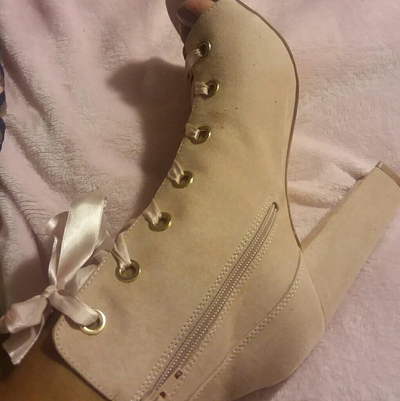 Meet your Posher, Nisha - Picture 3 of 3